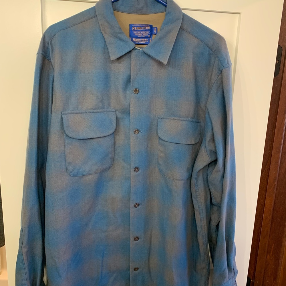 Pendleton Penny! Board Shirt blue/tan. Like new condition. Large Long